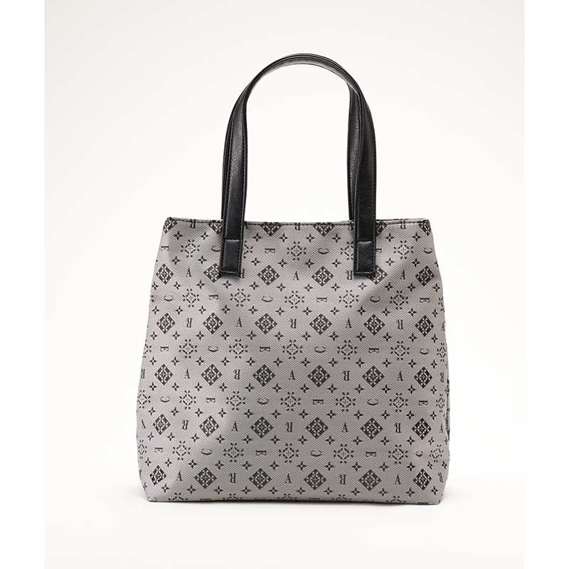 CREA TRAVELLER トート / ブラック